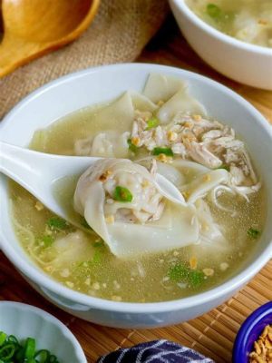  Pancit Molo: Eine cremige Nudelsuppe mit überraschend zitroniger Note!