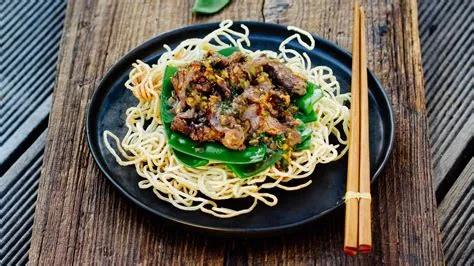  Shuozhou Niu Rou Chao Mian: Wo ist das saftige Fleisch und die geschmolzene Nudelperfektion, auf die man wartet?