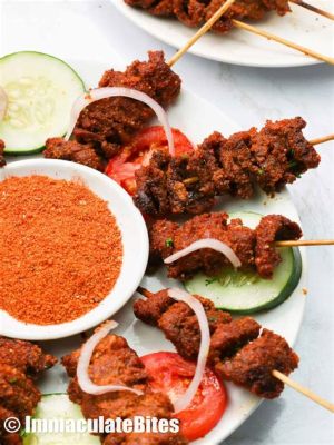  Suya: Eine pikante Reise durch geröstetes Fleisch und würzige Gewürze!